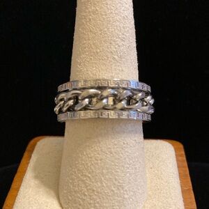 NWT Men’s stainless steel Greek key edge design with chain link insert ring